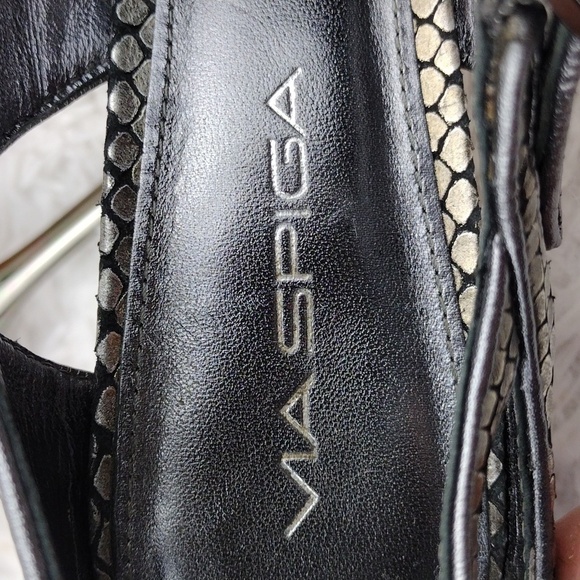 Via Spiga Gray Metallic Snake Embossed Leather Pointed-Toe Skinny Heel Shoe - Picture 12 of 16